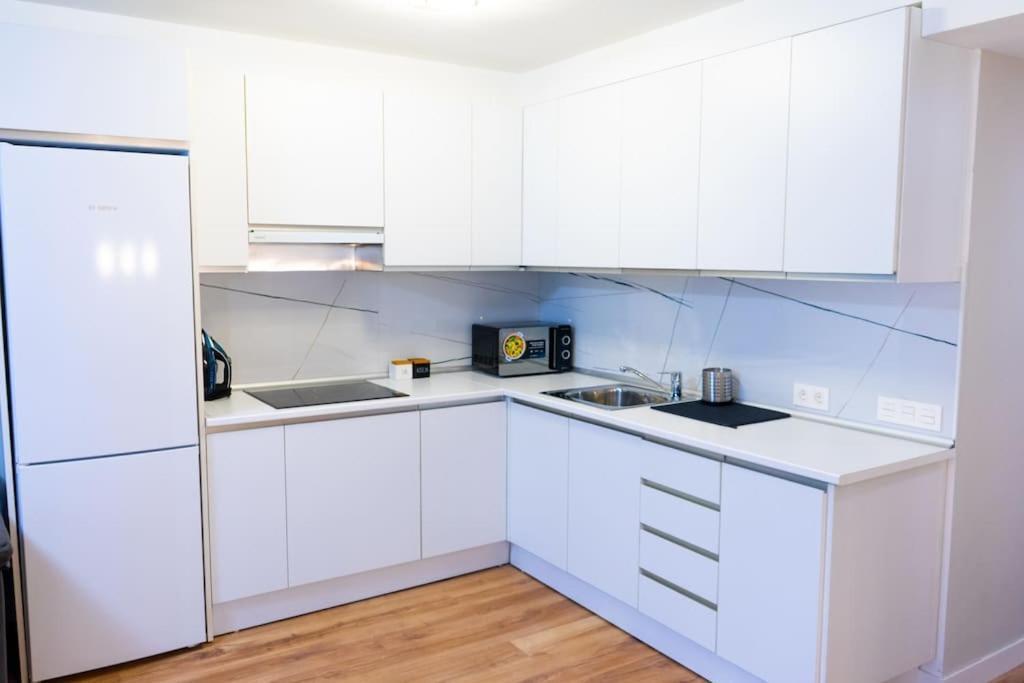 Alma Maritima Apartment Malaga Bagian luar foto