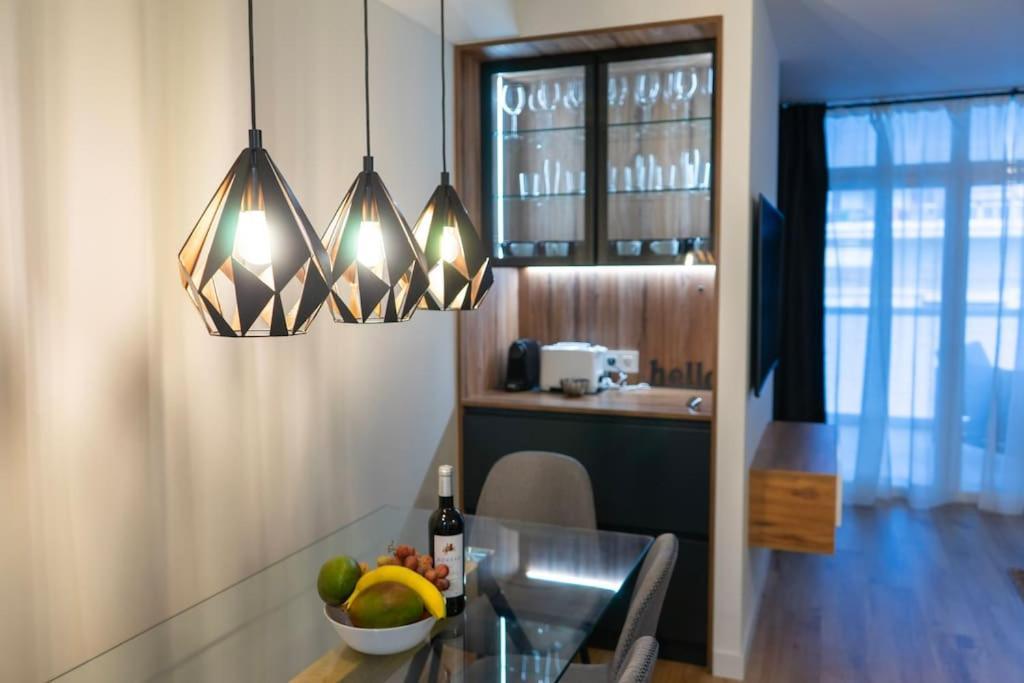 Alma Maritima Apartment Malaga Bagian luar foto