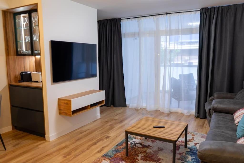 Alma Maritima Apartment Malaga Bagian luar foto